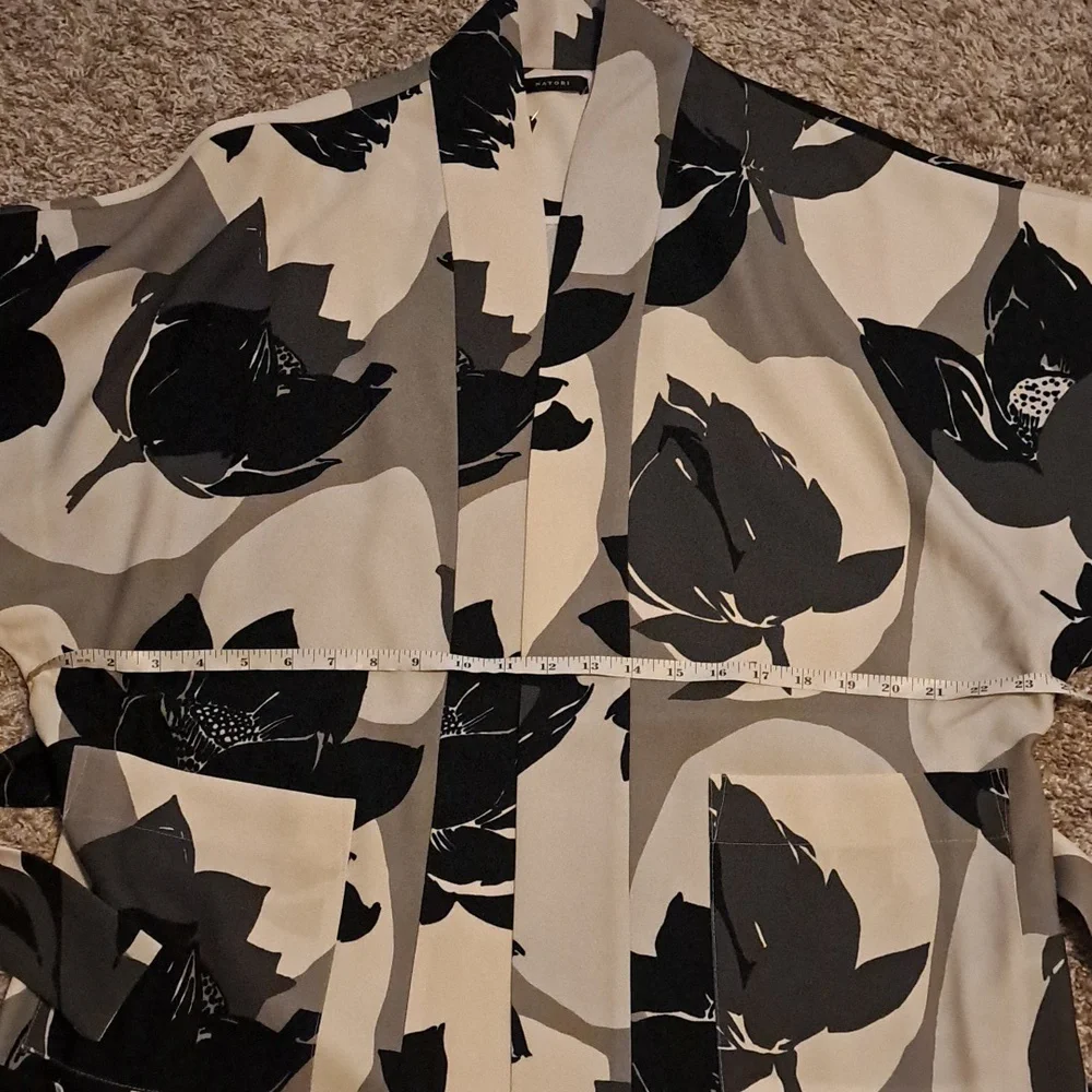 Natori kimono wrap top- size M- NWT - Picture 7 of 11